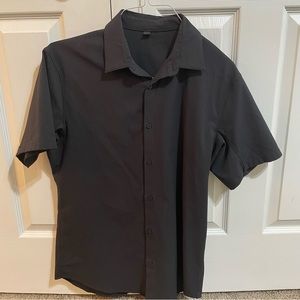 Men’s Lululemon Short Sleeve Button Up